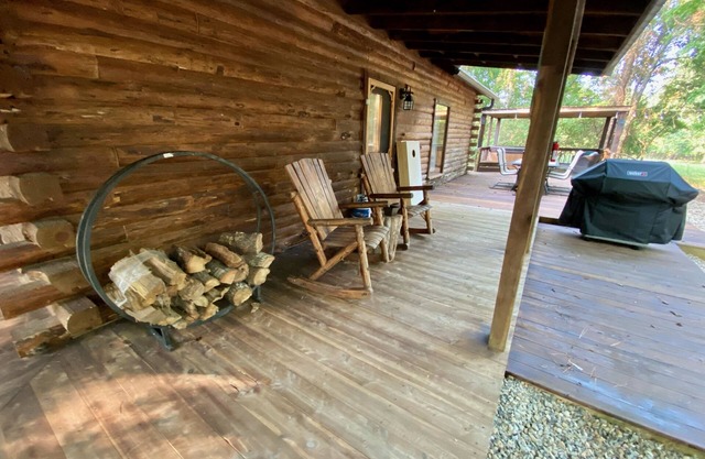 Evergreen Place Cabin