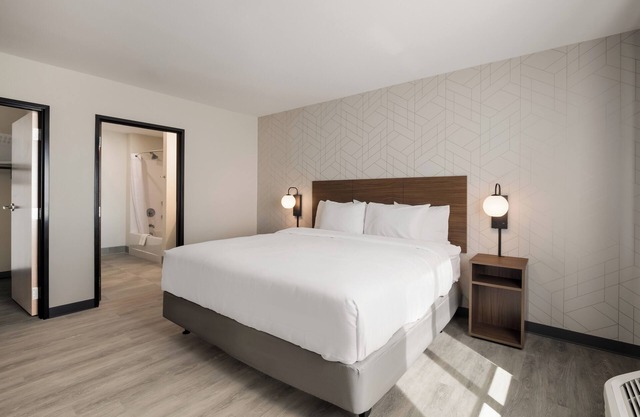 Everhome Suites San Bernardino - Loma Linda