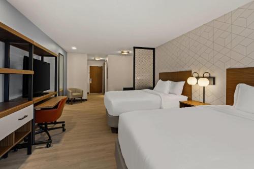 Everhome Suites Somerset - South Brunswick
