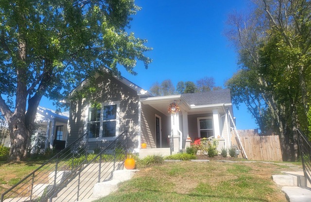 Holidays in Nashville - Full Furn 3BR 2 Ba Home in Germantown/Salemtown