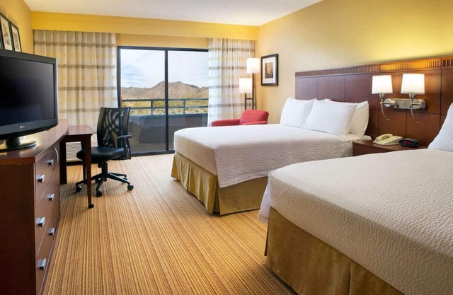 Everything You Need For The Perfect Vacation! w/ Outdoor Pool, Pets are Allowed!
