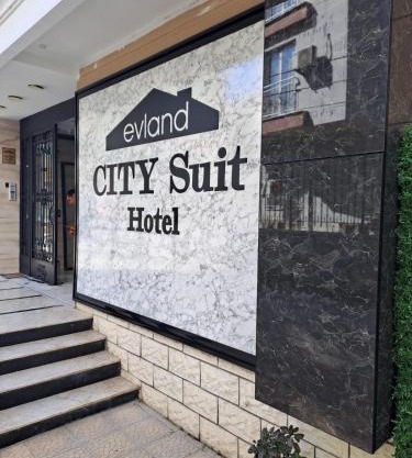 EVLAND CiTY SUiT