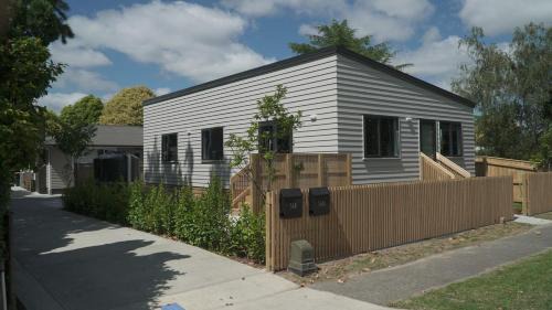 Evolve! Brand new home on Pioneer mins from PN CBD