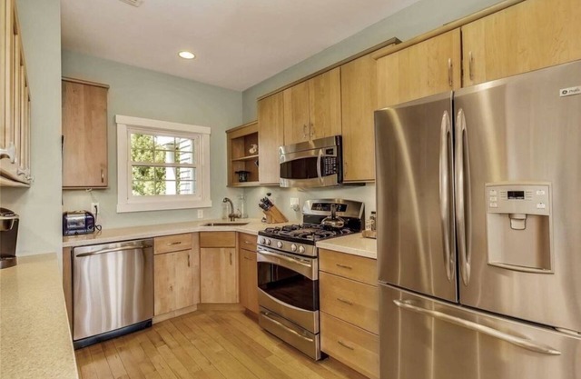 Excellent location and view of the harbor, model unit.