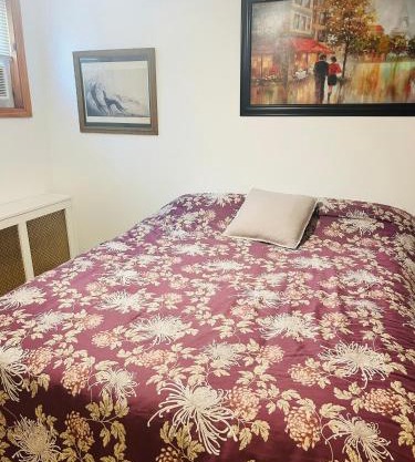 Excellent Room close to center city, stadiums, airport, casino, parks
