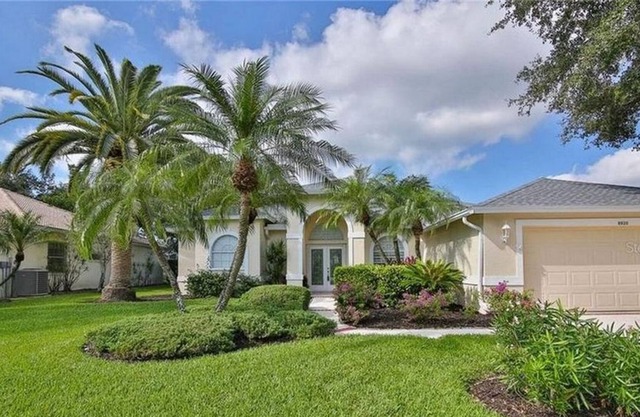 Excellent Sarasota Location In Gated Stoneybrook Golf Community
