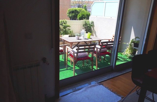 Excelente T1 en Arcozelo / Miramar con terraza