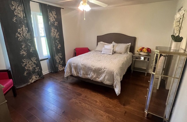 Excellent three bedroom two bath condo close to KU campus