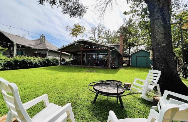 Exceptional 4/2 Waterfront Retreat!!! Ski, R&R, Family Getaway &Ladies Trip
