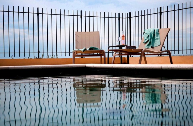 Excepcional casa de campo bellamente decorada en la Petite Camargue, piscina climatizada