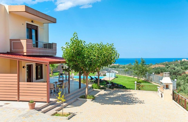 Exceptional Crete Villa | Villa Sunlight | Sea Views | 4 Bedrooms | Chania