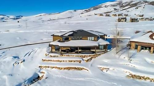 Exceptional luxury 9 bdr 11 bath