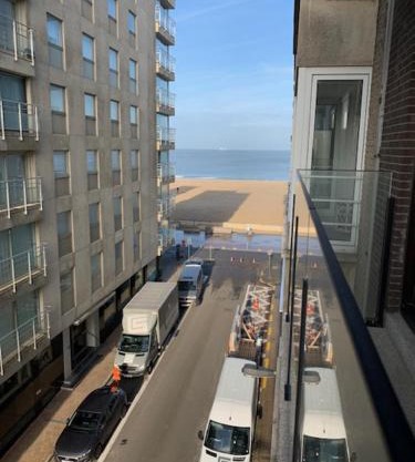 Exclusief appartement in hartje Zoute, zonnig terras met zeezicht