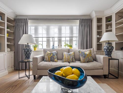 Exclusive 3Bd House in Belgravia - PLUS Harrods Gift Voucher