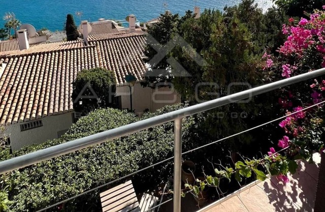 Exclusive Alhambra Chalet Bay Views