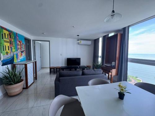 Exclusive and Beautiful Apartment Avenida Balboa