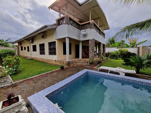 Exclusive Beach Villa with Pool by Casa