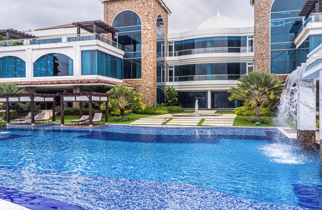 Exclusive beachfront apartment with stunning ocean view close to city center