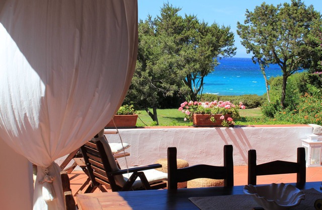 Exclusive villa, private descent to the sea and private equipped beach, 8/10 beds