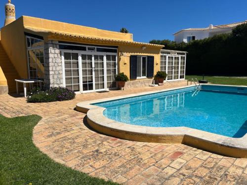 Exclusive Lagos Villa Private Pool and Nearby Beaches