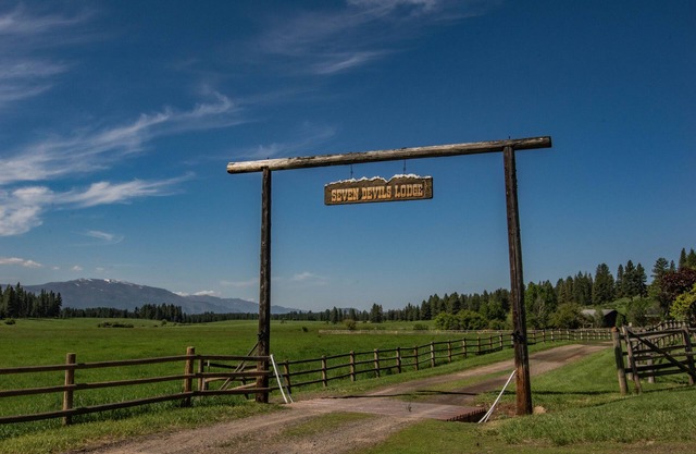Exclusive Mountain Grandeur! Back door to the Seven Devils Mountain range
