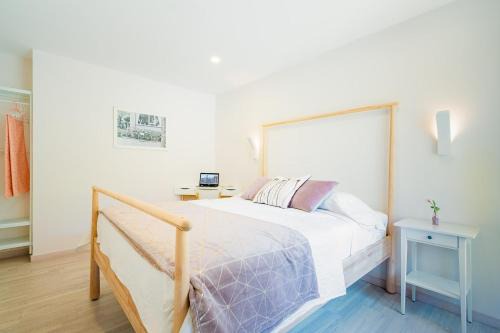 Exclusive quietness in the heart of Madrid with Public Parking, Breakfast, 2 bathrooms