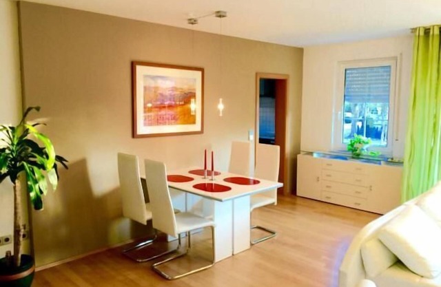 Exclusiva villa en el lago, el barrio de los músicos, decoración de diseño