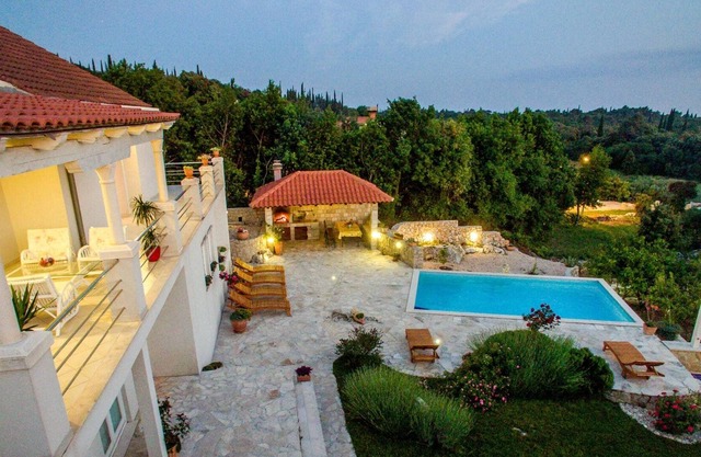 Casa de lujo de vacaciones en Croacia, Močići con piscina privada
