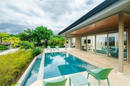 Exclusive Villa in Mar Vista Community