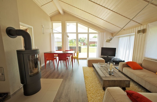 Casa de madera exclusiva con alto sentido justo en el dique del Mar del Norte