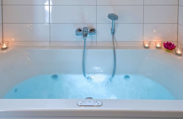 Exclusiva casa de vacaciones Dieboldsberg: sauna, jacuzzi, chimenea, galería de juegos y parque infantil