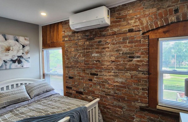 Executive 2BD 58" TV+Wifi+AC+Parking+Kitchen