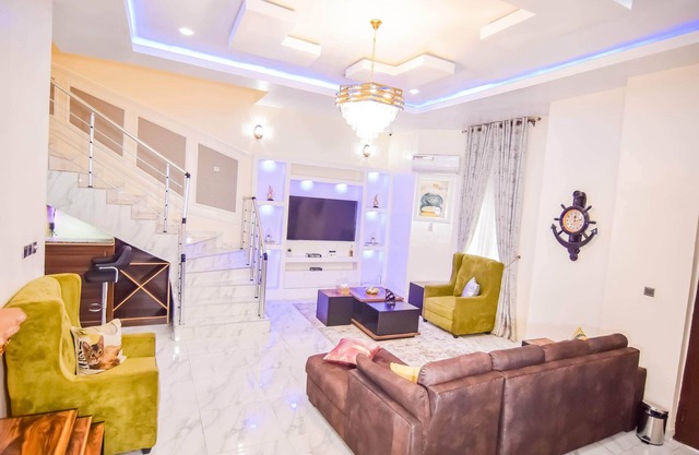 Executive 4 Bedroom House