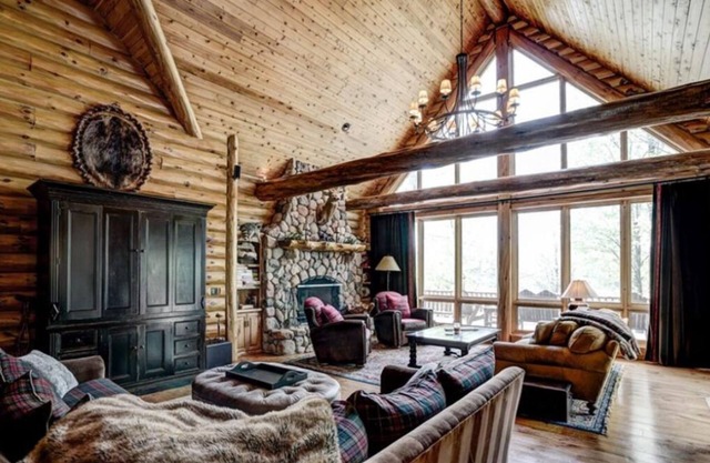Executive Custom Log Lodge on Little Round Lake