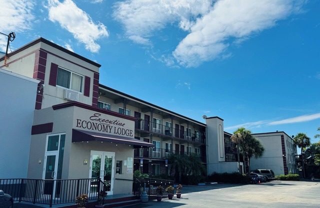 Executive Economy Lodge