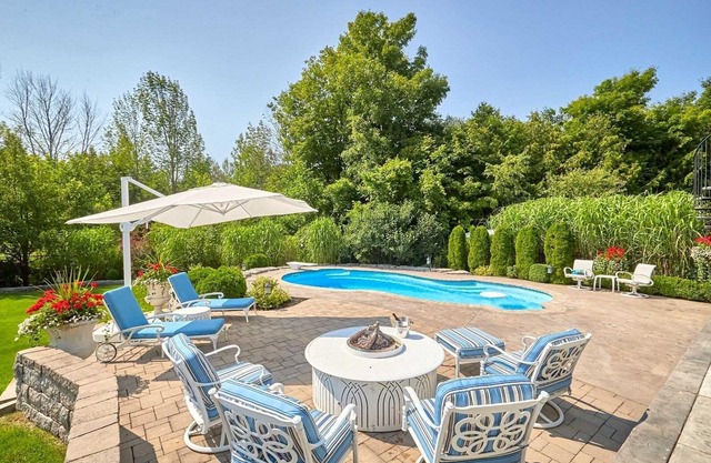 Executive high end home with Backyard Oasis!