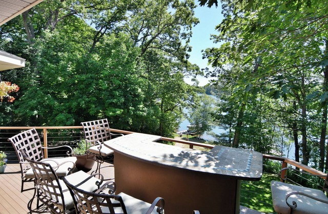 Executive Home With Golf Course Out Front and Lake In The Back- Amazing doesn't describe it