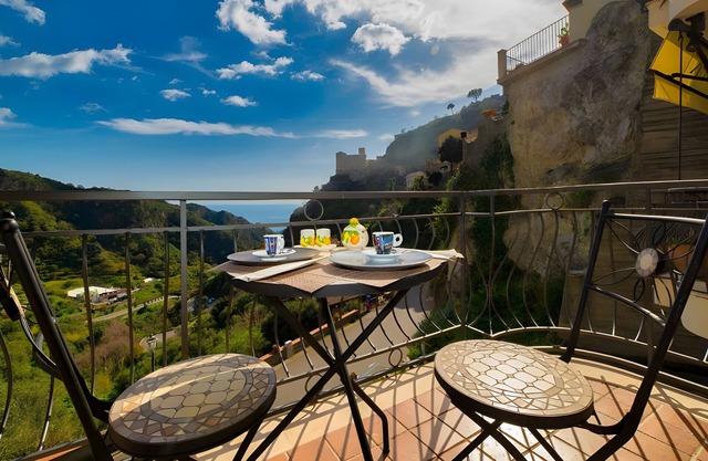 Suite Executive con vistas al mar, Wi-Fi y aire acondicionado