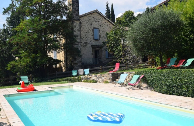 Casa de vacaciones tranquila en Ardèche con piscina