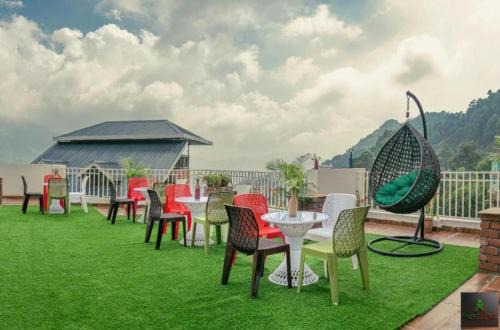 Exotic Stays I The Classy Castle I Property of the year I Serviced Villa I Couple Friendly I Pvt Balcony I Open Air Terrace I Bonfire I Kasauli