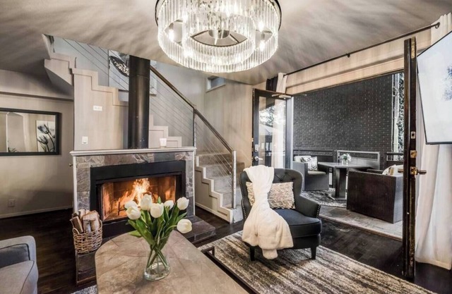 Spacious and bright 2-bed loft w/ Resort Pool
