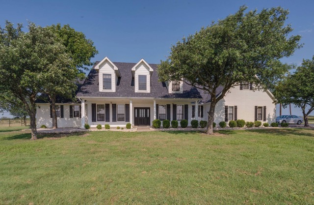 Expansive Pilot Point Home w/ Fireplace!