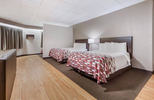 Experience All Of What Council Bluffs Has To Offer! 4 Modern Units, Free Parking