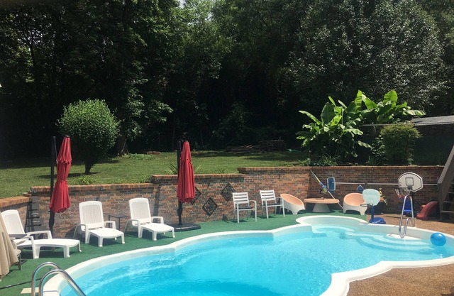Experience Charleston charm near Hiwassee River