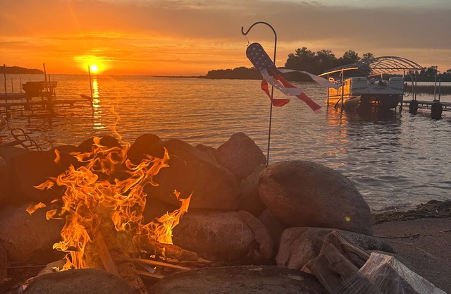 Summer escape to Mille Lacs!! Newly renovated kitchen!