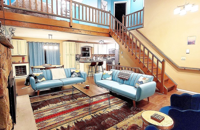 Experience fun at Camelback, stay at our spacious 4-bedroom chalet