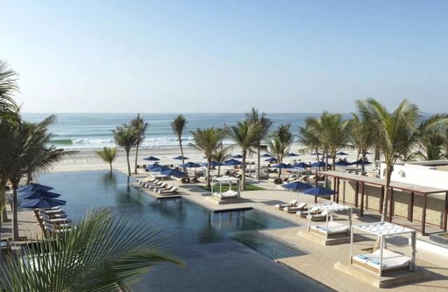Experience Khareef Festival! Beachfront Villa w/ Courtyard Garden, Outdoor Pool!
