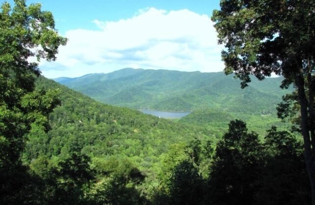 Asheville Mountain Chateau con vistas de millones de dólares y una gran bañera de hidromasaje