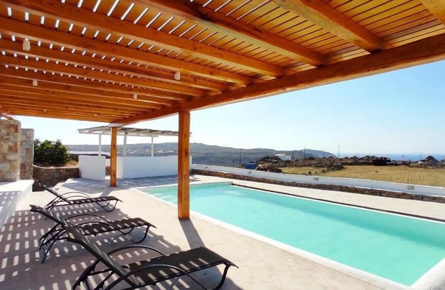 Experience Ruby Paradise w Shared Pool
