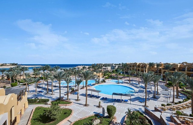 Experience Serenity in Beachfront Resort l 3 Rooms, Full-service Spa & Pools